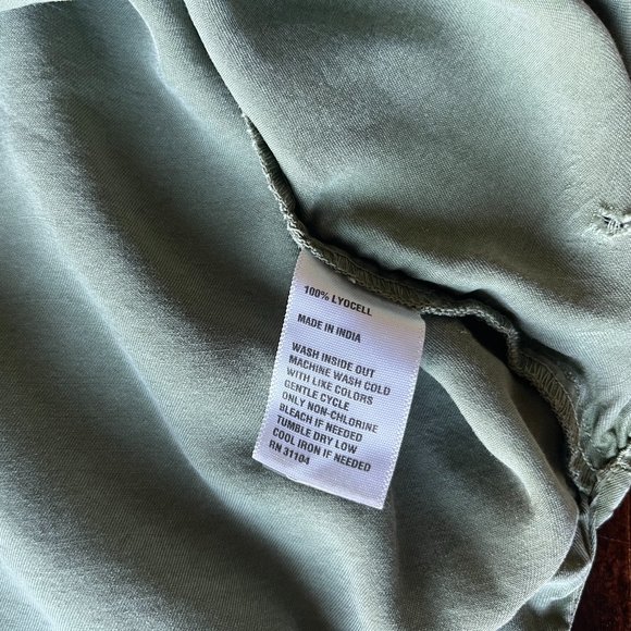 New Directions Longtail Shirt - Picture 4 of 5